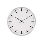 aj_city_hall_clock_210.jpg
